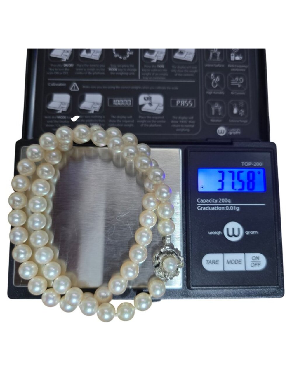 Faux Pearl Necklace 17” Cream 8mm Beads Silver Clasp - Picture 3 of 14